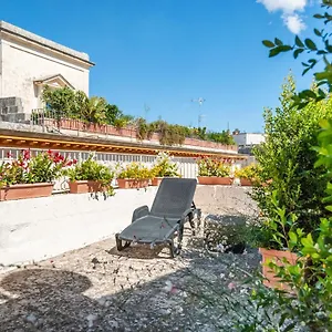https://il-garbino.lecce-hotels.com